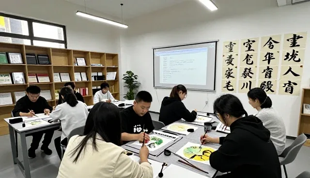 福州网站设计如何实现环境温馨安全，作品展示活动提升用户体验